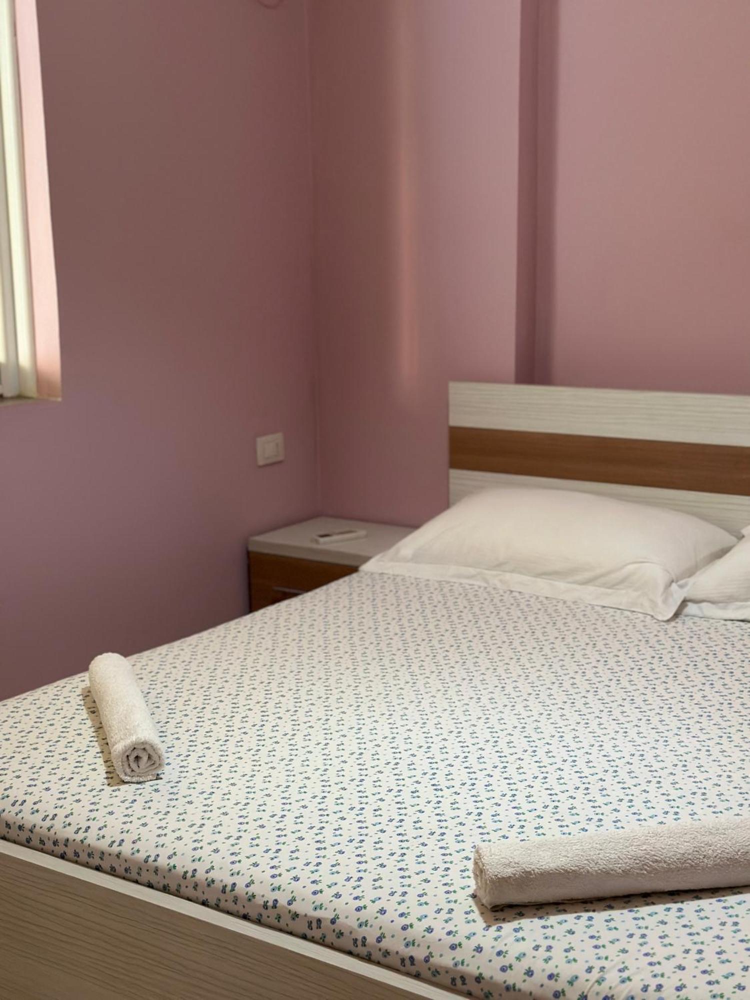 Sail Ocean View Apartments Sarandë エクステリア 写真