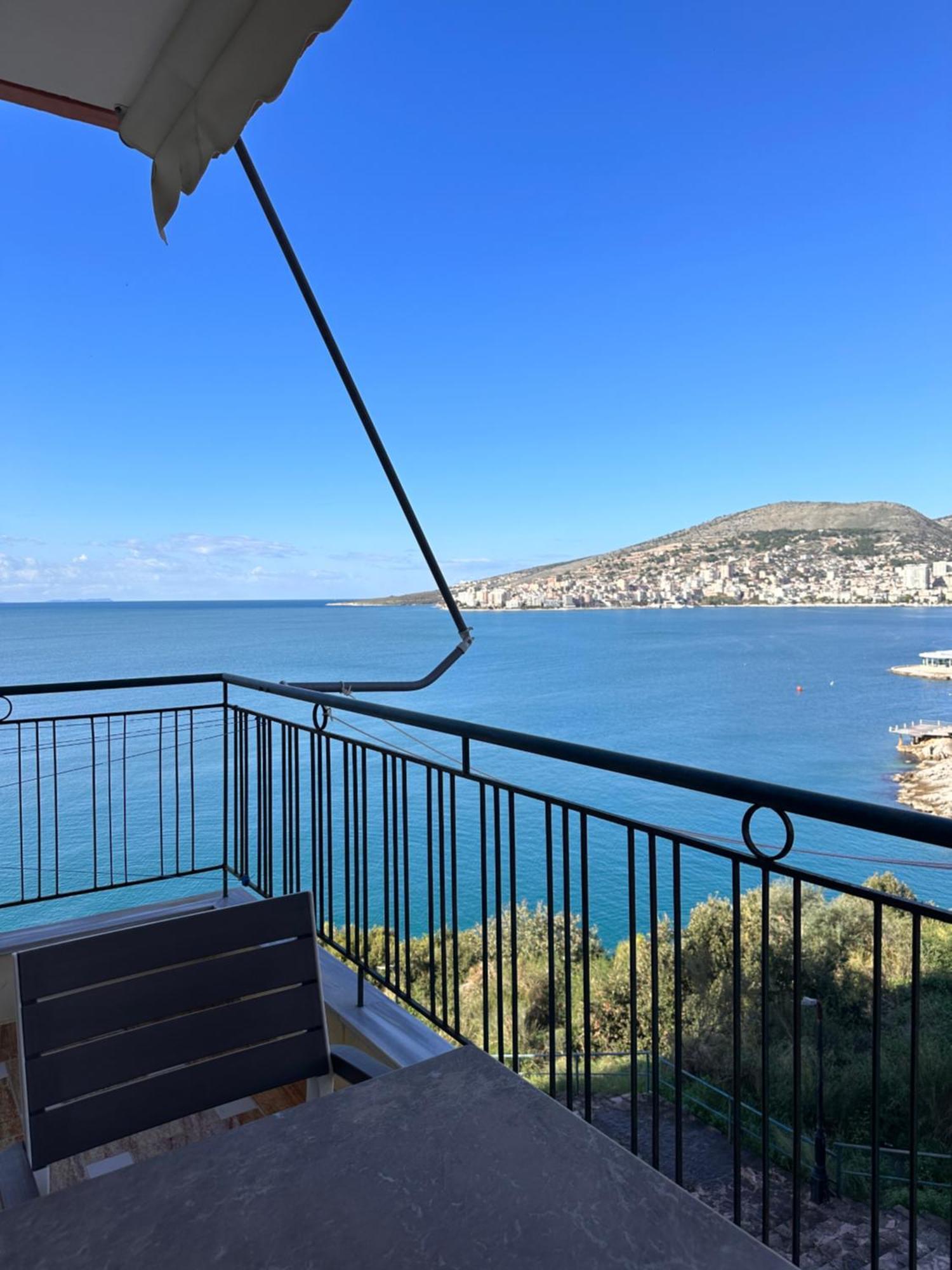 Sail Ocean View Apartments Sarandë エクステリア 写真